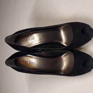 Me Too Suede Janella Peep Toe Heel Size 10M